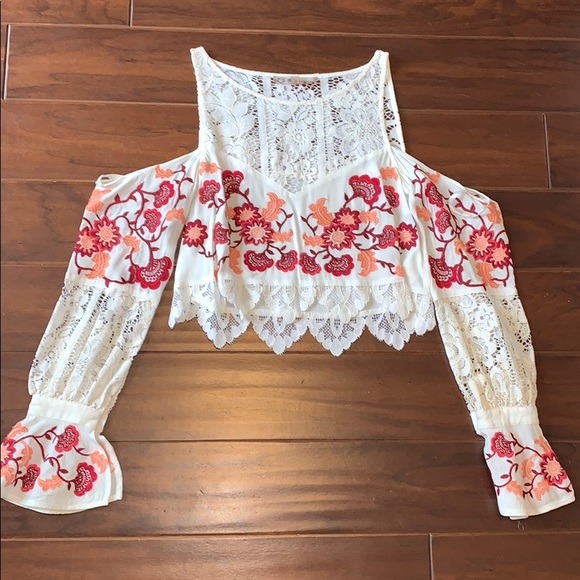 For love and lemons embroidered top - Picture 6 of 7